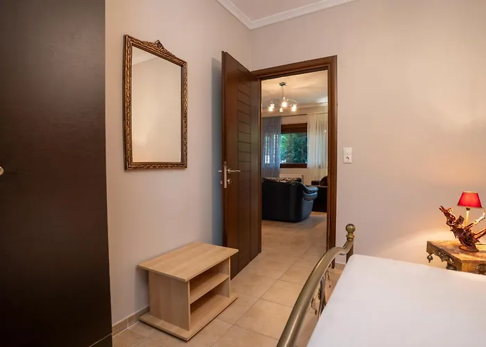 2 Olympus View And Free Parking Pet Friendly Apartament *